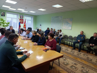 на планерке у Главы - фото - 2