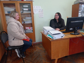 встреча заместителя Главы муниципального образования «Ершичский муниципальный округ» Смоленской области Н.А. Петровой с индивидуальным предпринимателем - фото - 1