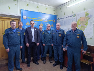 уважаемые сотрудники и ветераны спасательных служб - фото - 1