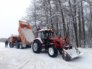 ведутся работы по очистке территорий - фото - 1