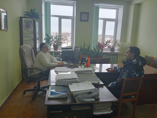 встреча заместителя Главы муниципального образования «Ершичский муниципальный округ» Смоленской области Н.А. Петровой с индивидуальным предпринимателем - фото - 1