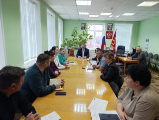 на Планерке у Главы - фото - 1