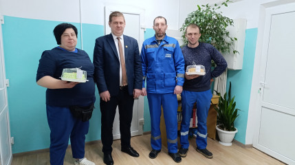 дорогие работники скорой медицинской помощи - фото - 1