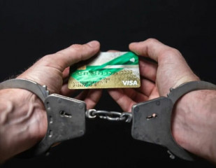 уголовная ответственность за хищение денежных средств с чужой банковской карты - фото - 1